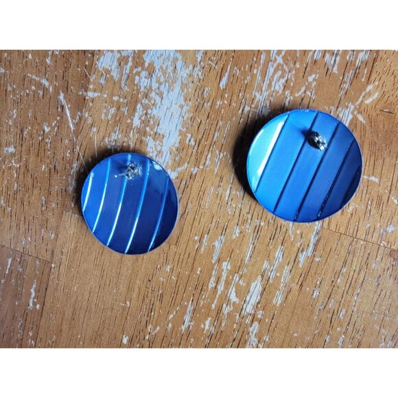 Vintage Metal Earrings Metallic Blue Corrugated Pin striped Circle - Picture 3 of 4